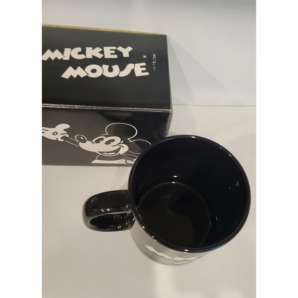 Disney Mickey Mouse Etched 3D Print Retro Black and White Coffee Mug 12 OZ NIB - Picture 4 of 10